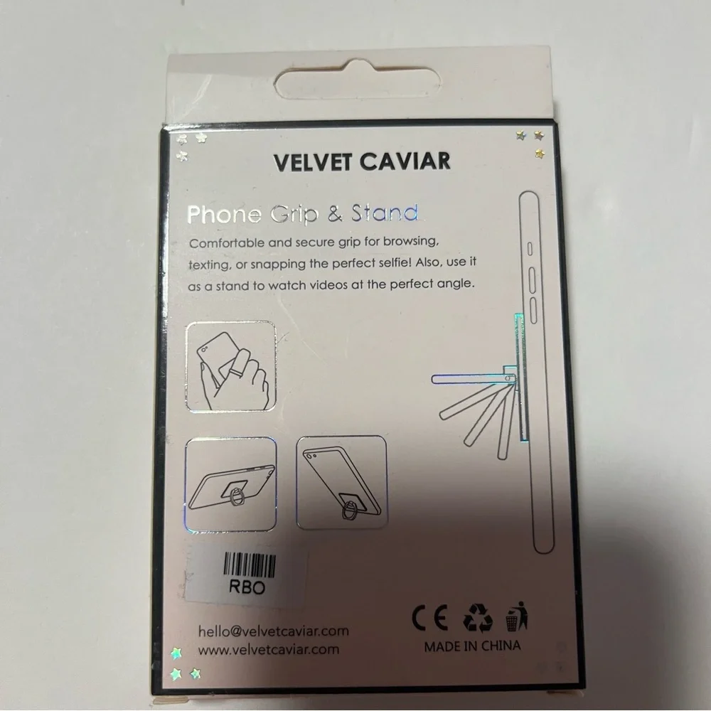 Velvet Caviar Heart Phone Grip and Stand